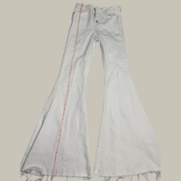 Forever 21 Denim - Forever 21 Premium White High Rise Button Fly Bell Bottom Flare Jeans Size 25